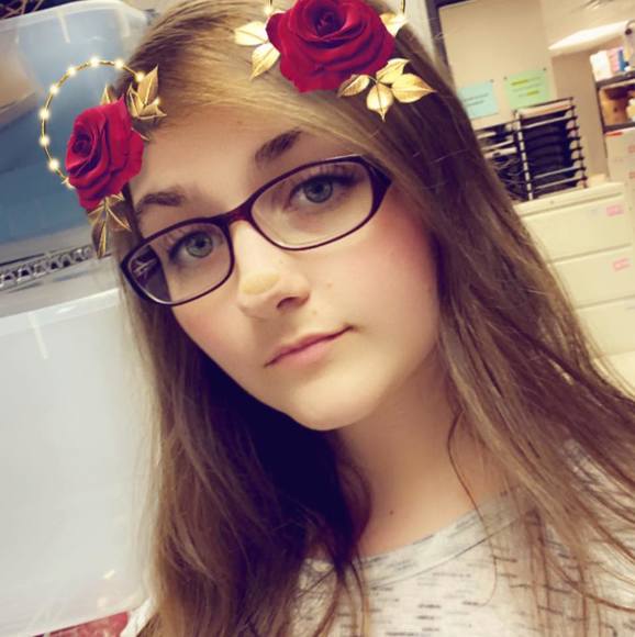 Meet your Posher, Chloe - Picture 1 of 1